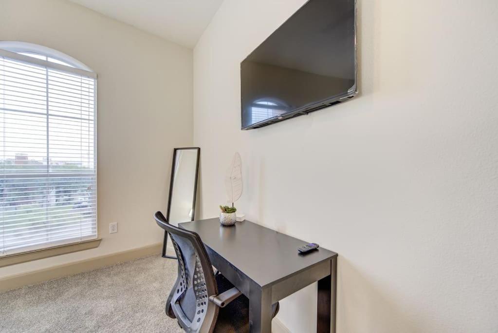 Apartmán Chic 1Br Near Nrg With Pool Wifi Freeparking Houston Exteriér fotografie