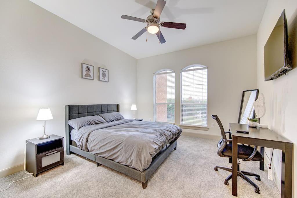 Apartmán Chic 1Br Near Nrg With Pool Wifi Freeparking Houston Exteriér fotografie