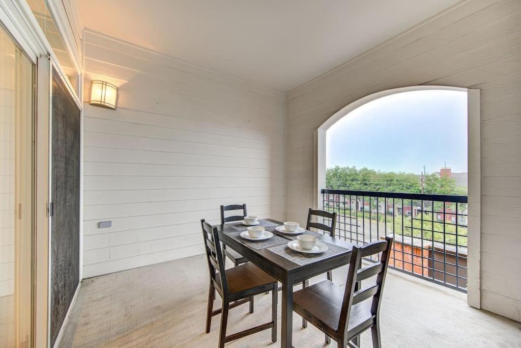 Apartmán Chic 1Br Near Nrg With Pool Wifi Freeparking Houston Exteriér fotografie